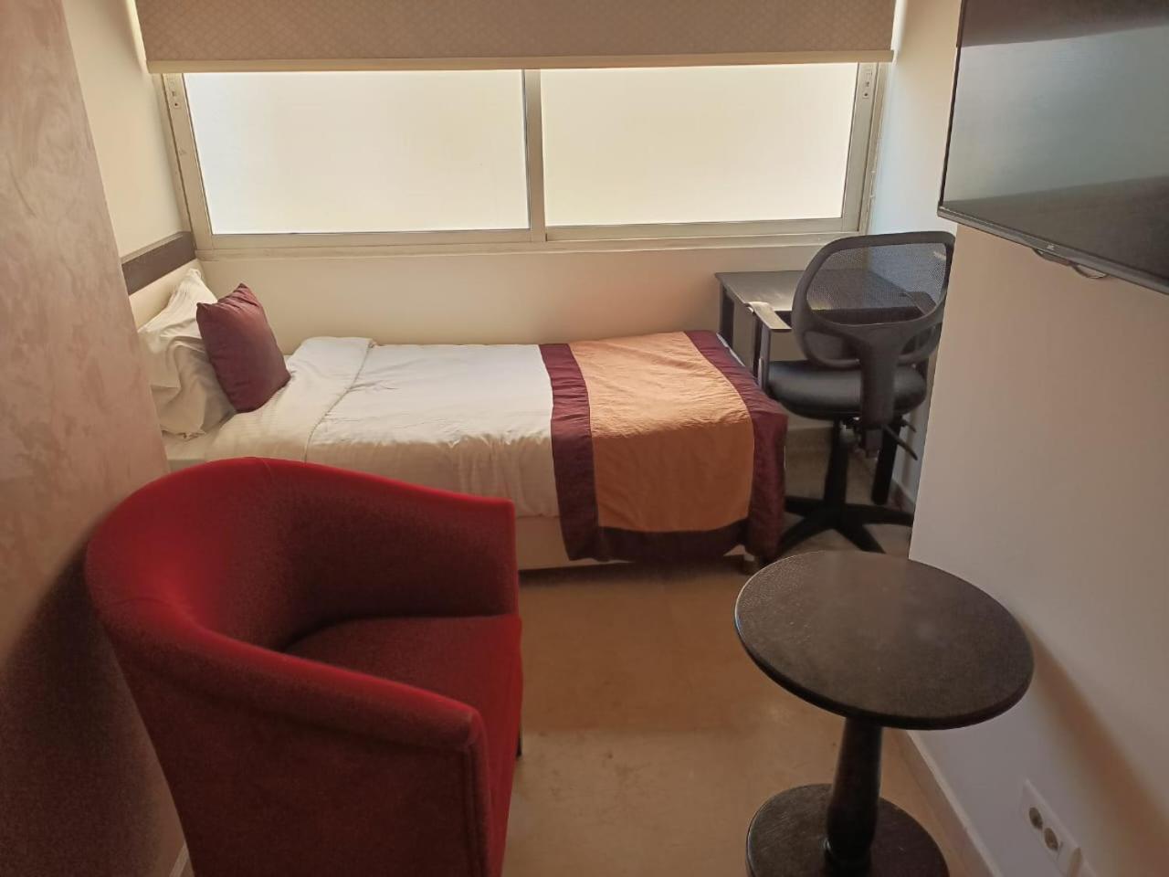 Apartment Bliss 3000 Furnished *